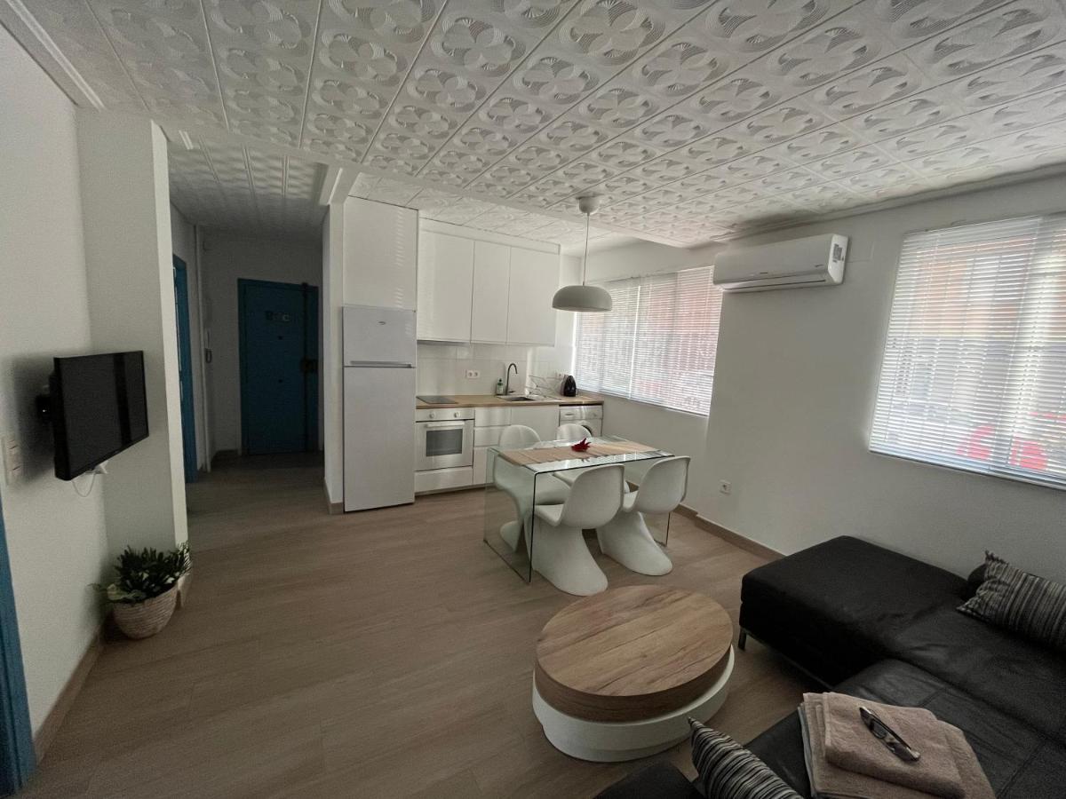 Modernized 3-Bedroom Flat 500M To The Beach Valencia Kültér fotó